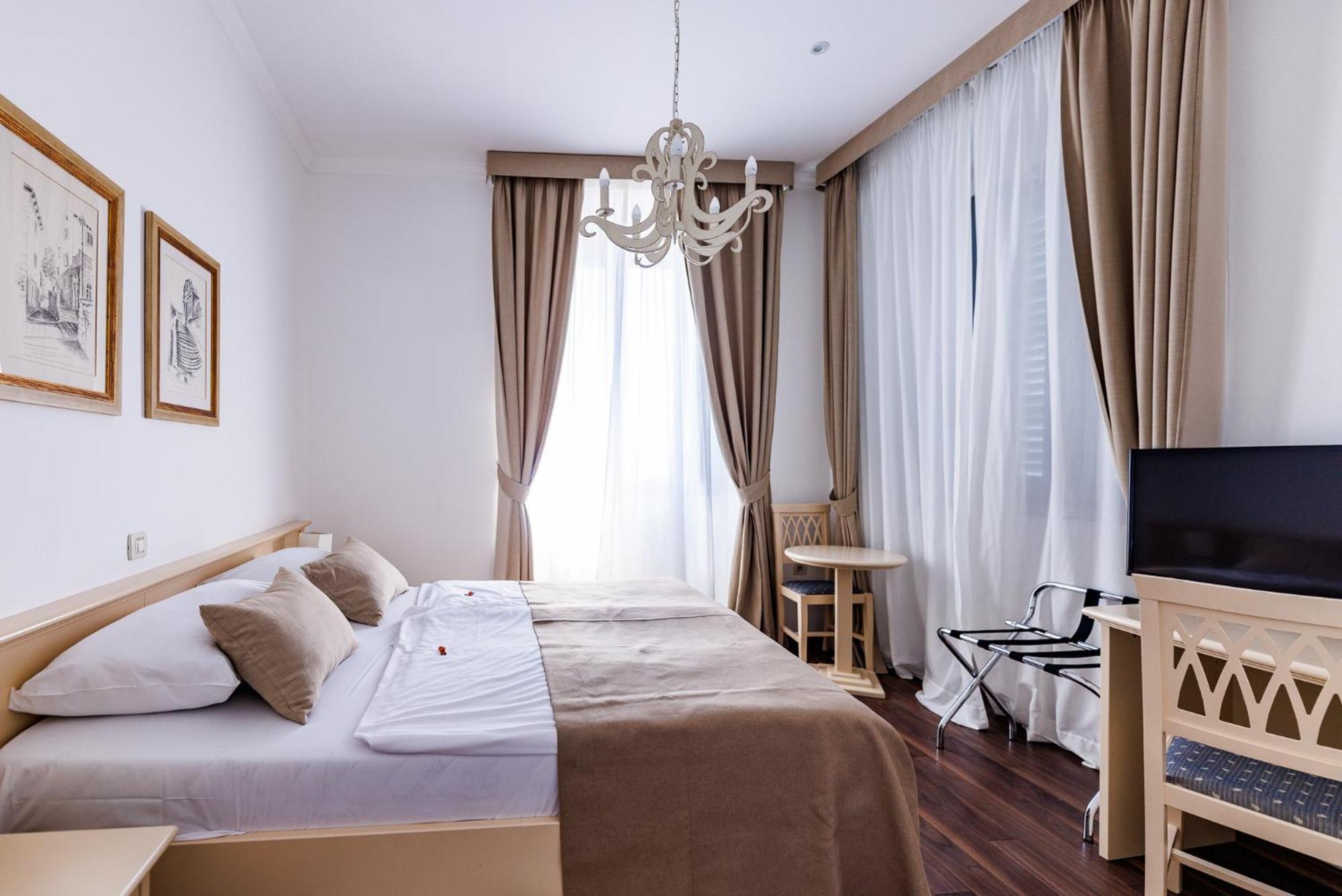 Boutique Hotel Kastel Motovun Ngoại thất bức ảnh