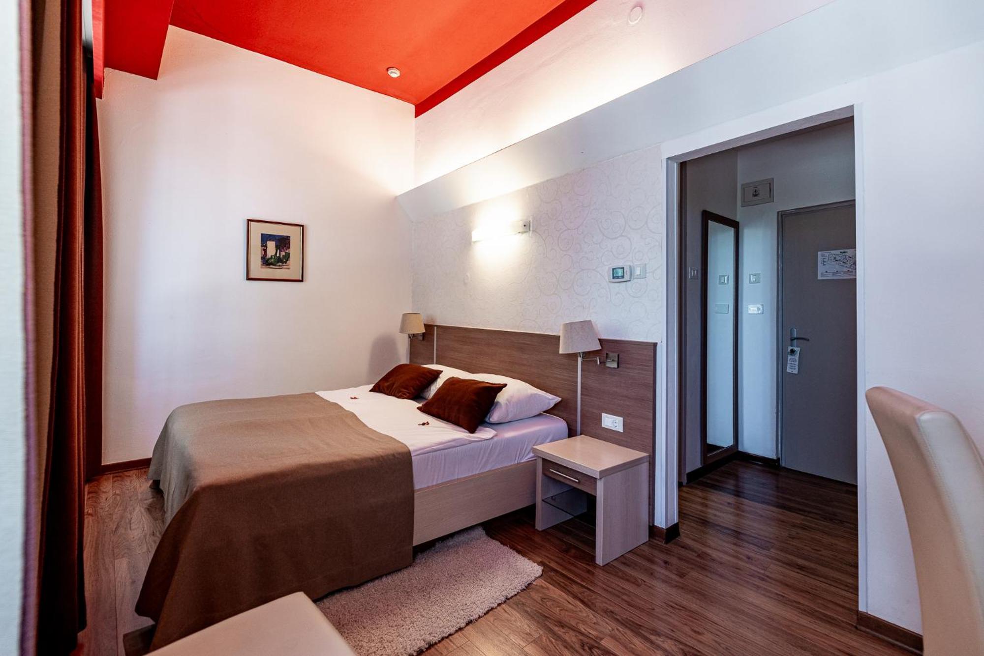 Boutique Hotel Kastel Motovun Ngoại thất bức ảnh