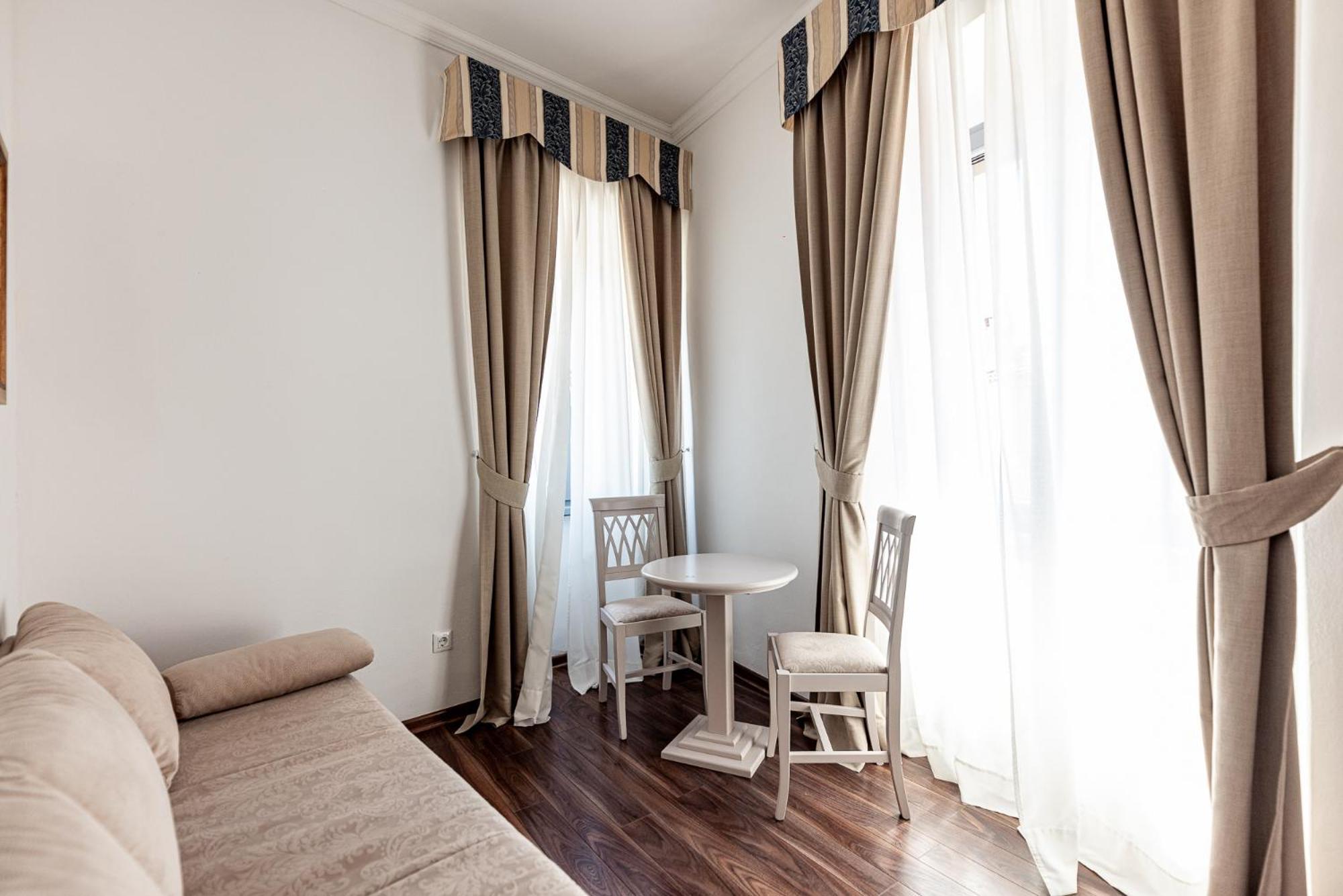 Boutique Hotel Kastel Motovun Ngoại thất bức ảnh