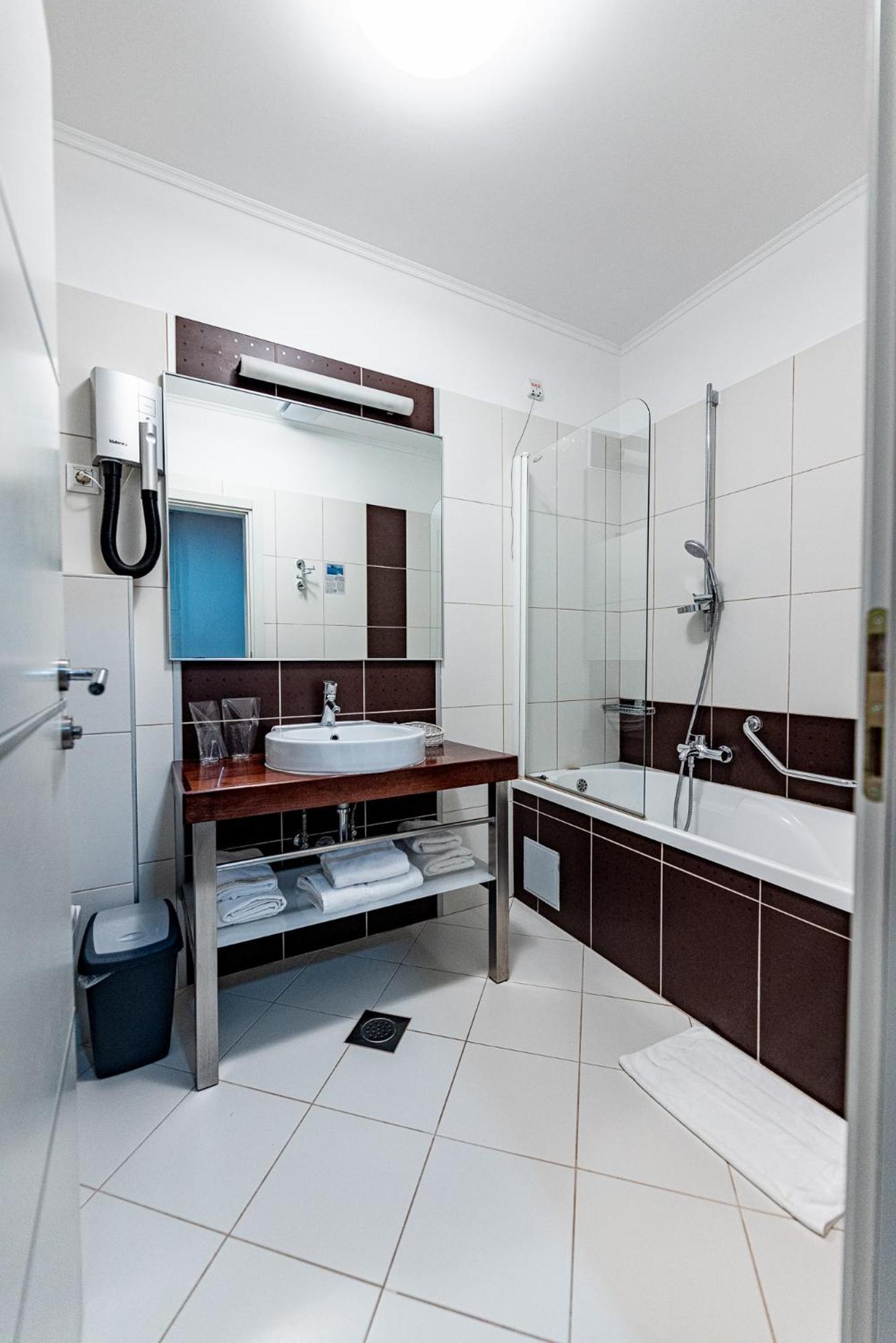 Boutique Hotel Kastel Motovun Ngoại thất bức ảnh